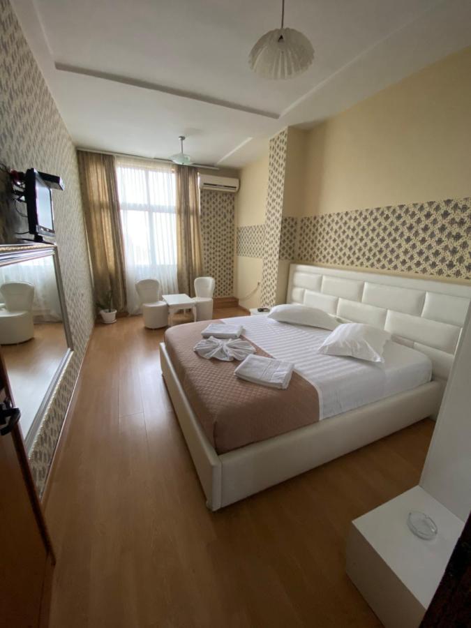 Hotel Arberia Tiranë Ngoại thất bức ảnh