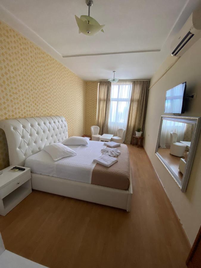 Hotel Arberia Tiranë Ngoại thất bức ảnh