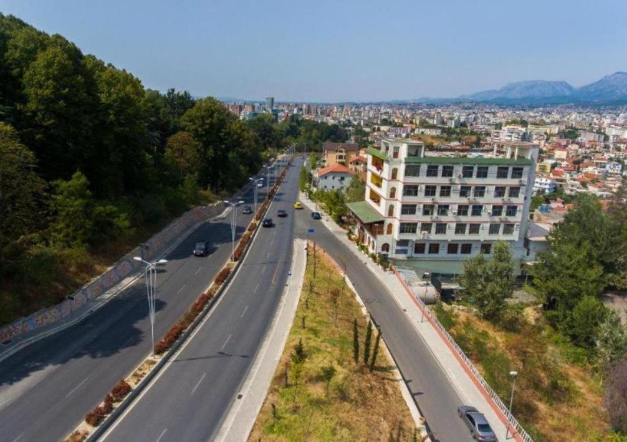 Hotel Arberia Tiranë Ngoại thất bức ảnh