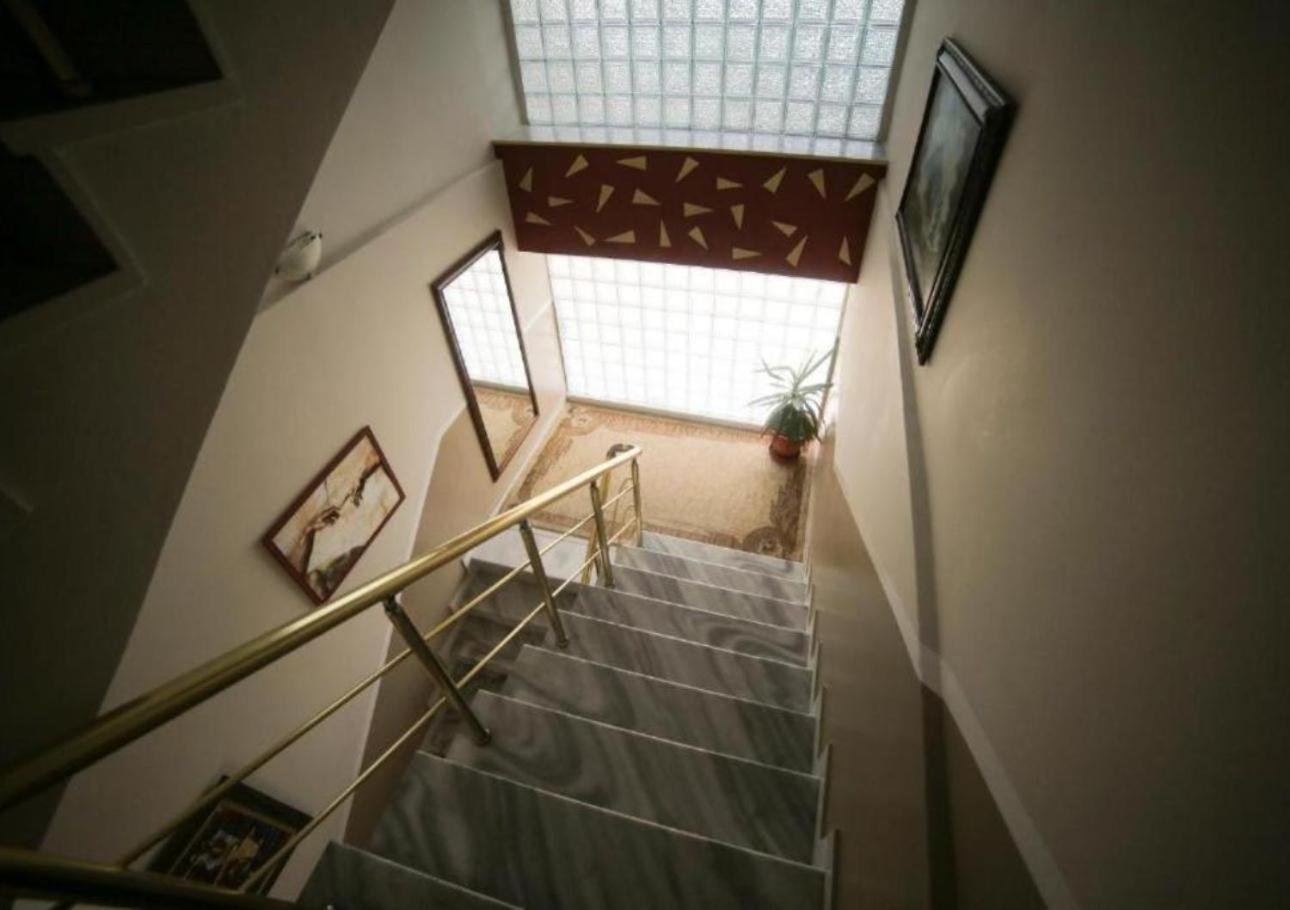 Hotel Arberia Tiranë Ngoại thất bức ảnh