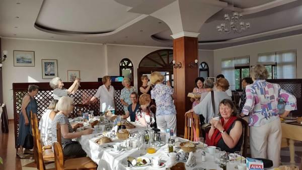Hotel Arberia Tiranë Ngoại thất bức ảnh