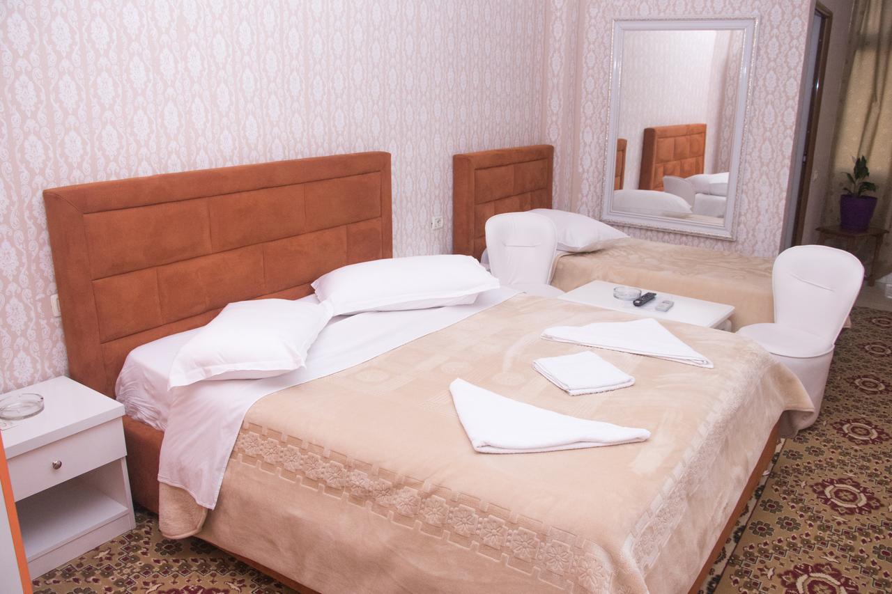 Hotel Arberia Tiranë Ngoại thất bức ảnh